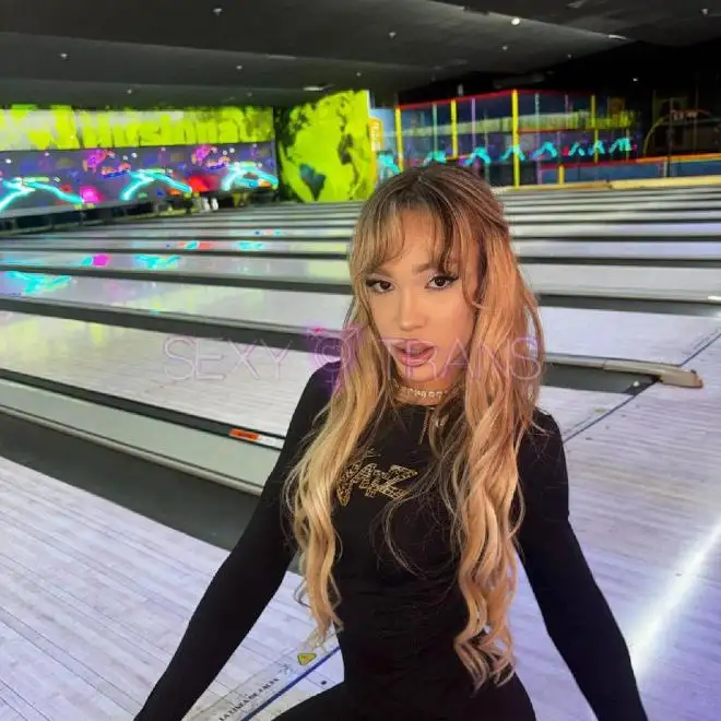 TS Ariana TEEN TRANS SUBMITTED HARD Biel/Bienne, Schweiz, Biel/Bienne - Grenchen