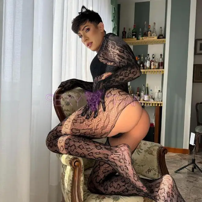 TV Femboy Femboy portugal brasil Schweiz, Italien, Tessin, Como