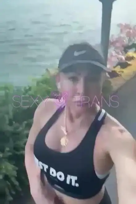 TS Suzanne Suzanne G. Analsex (aktiv) Jura, Moutier, Schweiz